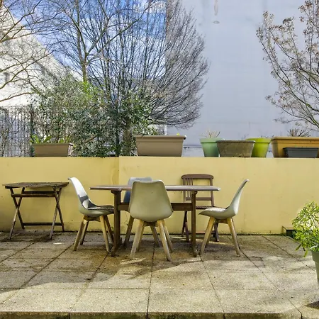 Appartement Chic And Spacious With Parking And Garden